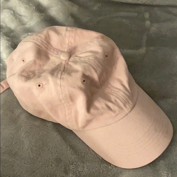 Pink baseball cap - Picture 3 of 3